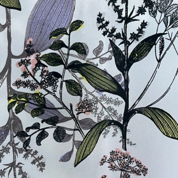 Banana Republic Asymmetrical Pleated Collar Long Sleeve Blouse Floral Petite M - Picture 15 of 16